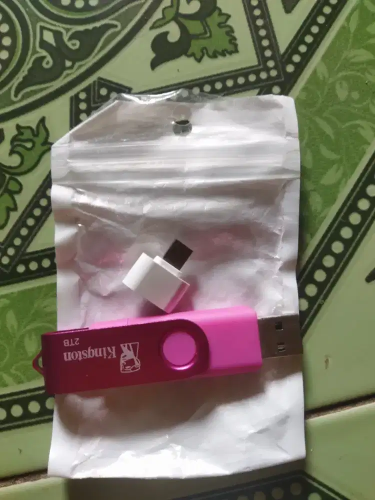 Jual Flashdisk dan Usb Kingston 2 TB masih bagus