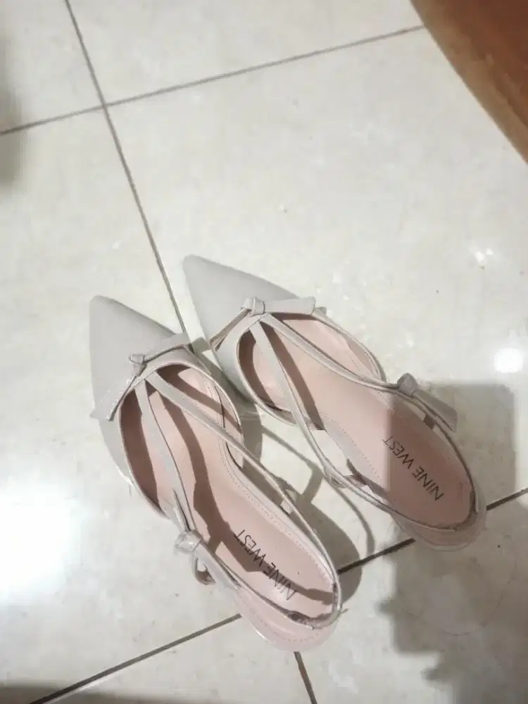 Sepatu pesta nine west ukuran 38