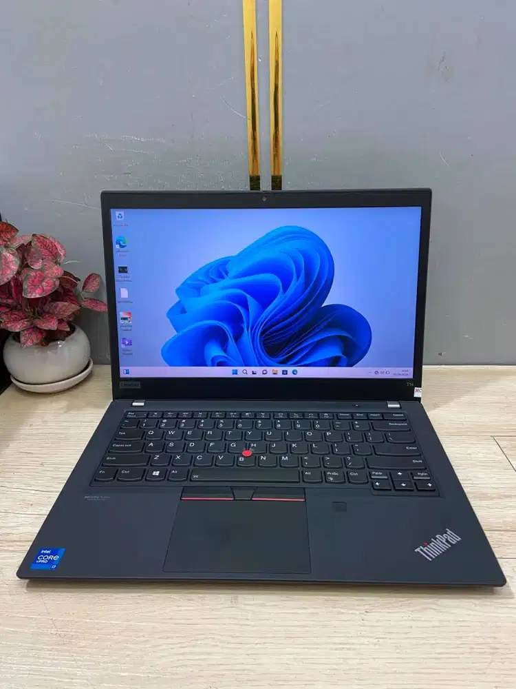 LAPTOP SEKOLAH KULIAH KERJA LENOVO T14 G2 i7 GEN11 16GB 14 INCH *ET