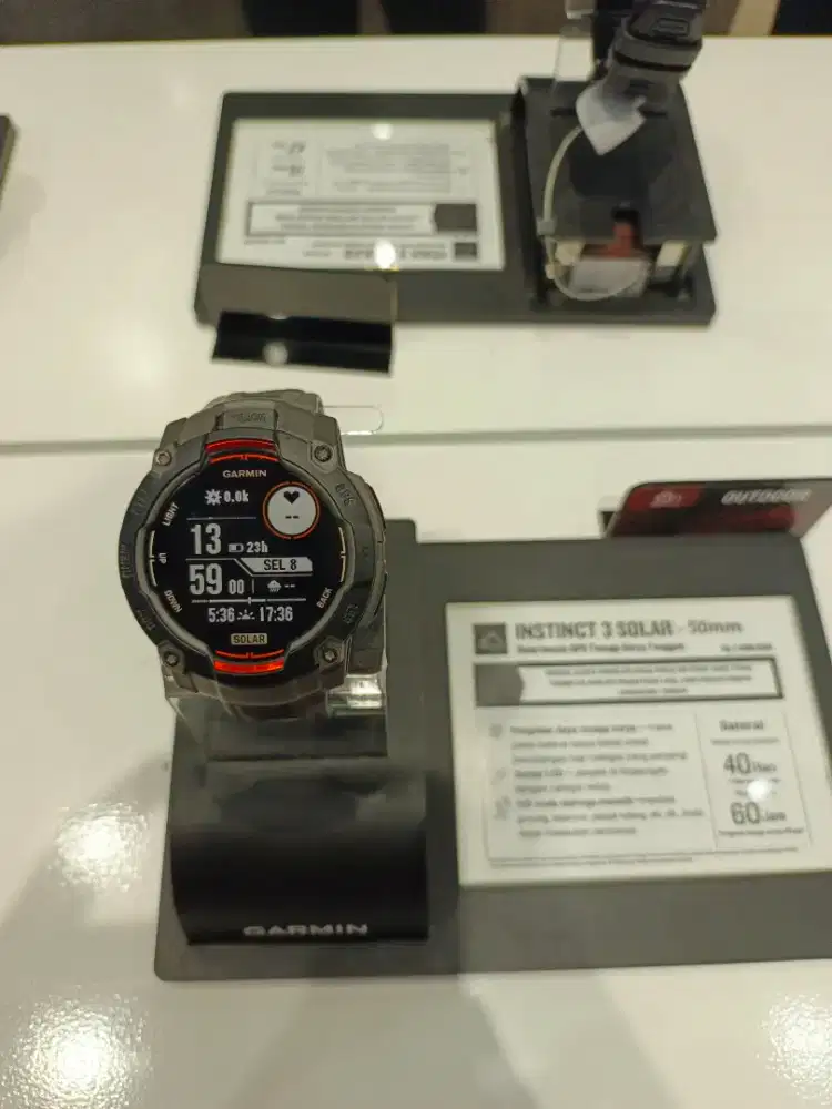 Garmin Instinct 3 Solar New BNIB