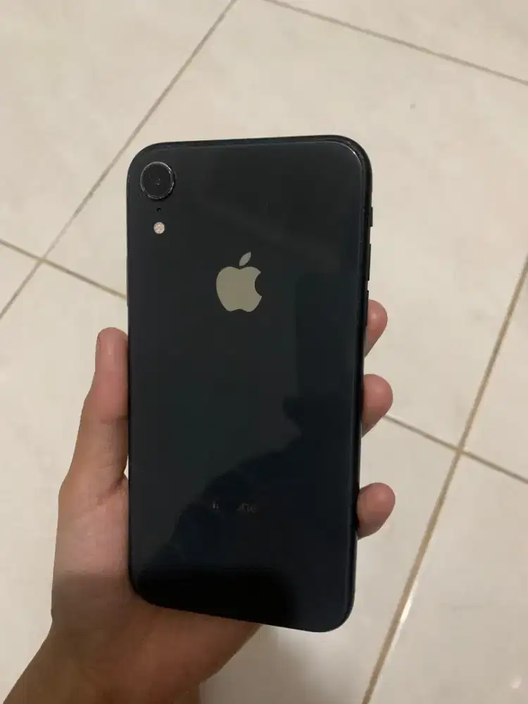 iPhone XR 64GB all operator
