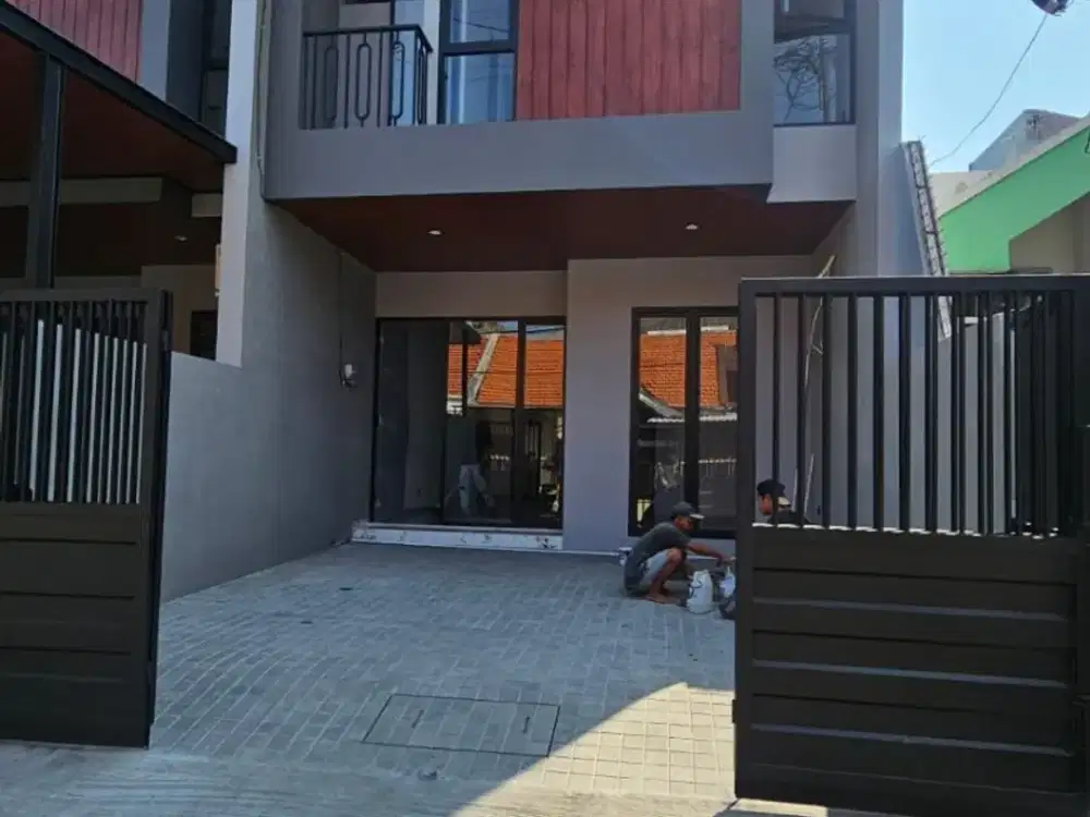 EMA444 DIJUAL RUMAH BARU MINIMALIS MURAH STRATEGIS SHM DI MANYAR TIRTOASRI