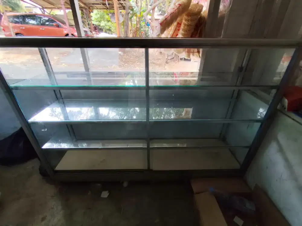 Jual etalase bekas warung