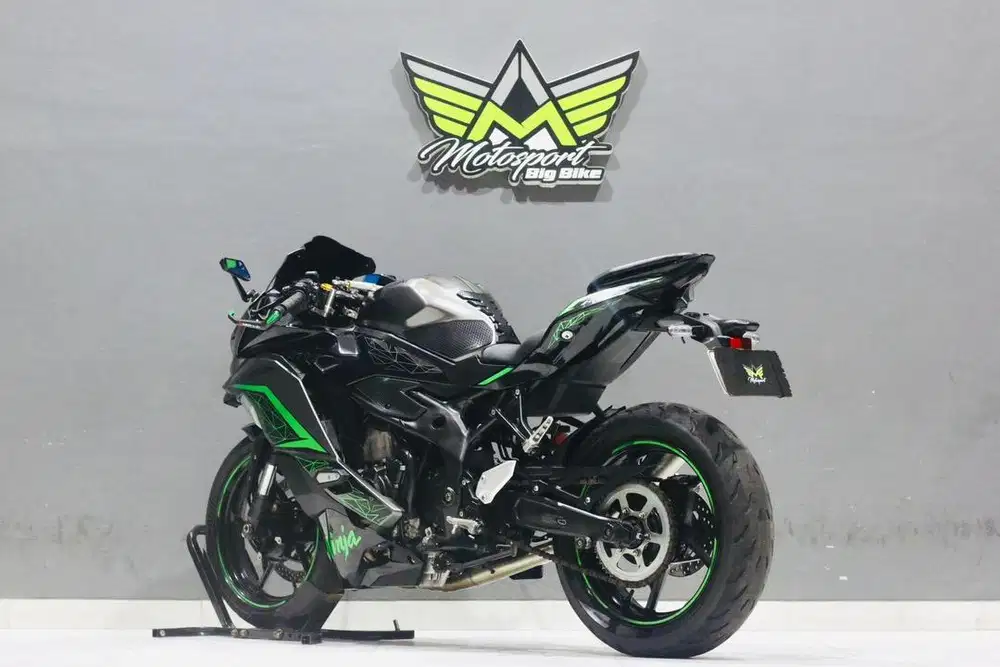 Kawasaki ZX25R ABS 2023 mulus mesin sehat suara gahar siap gass