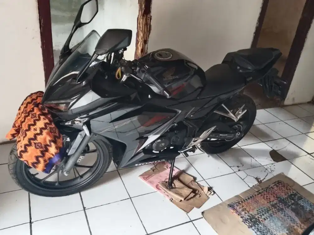 Jual motor CBR 150 rr