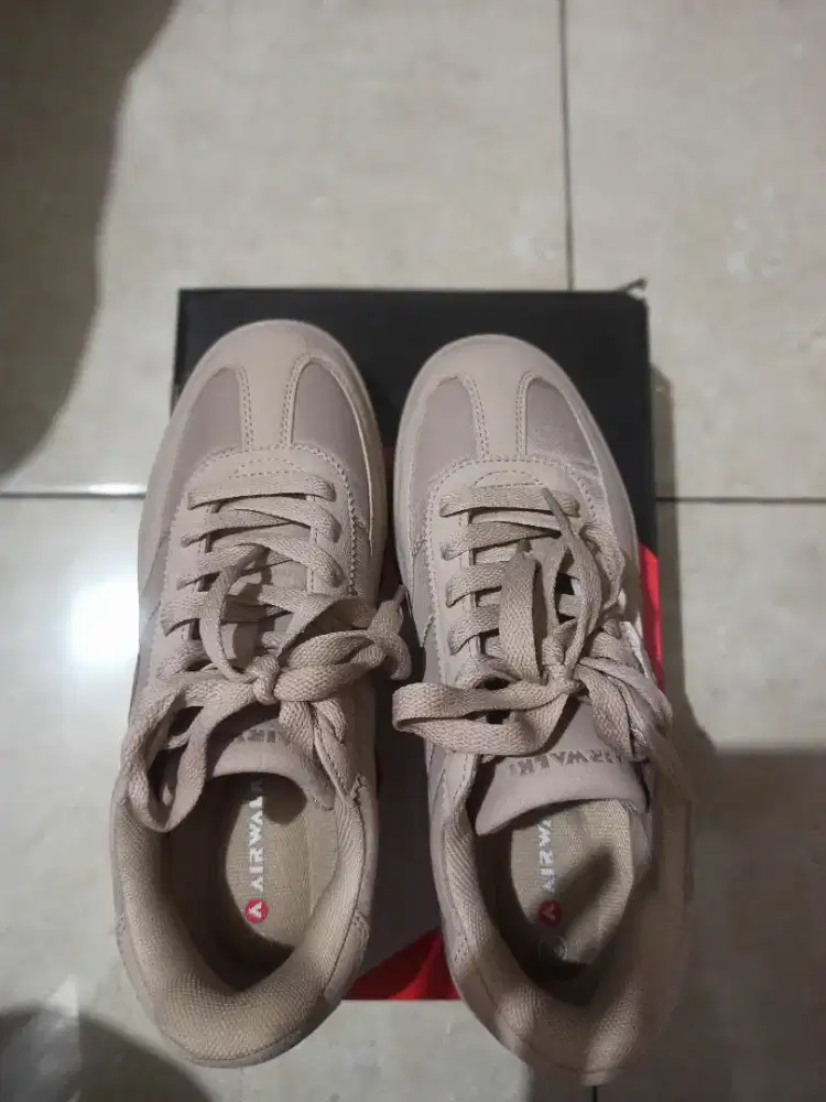 Sepatu Airwalk, Ukuran 39