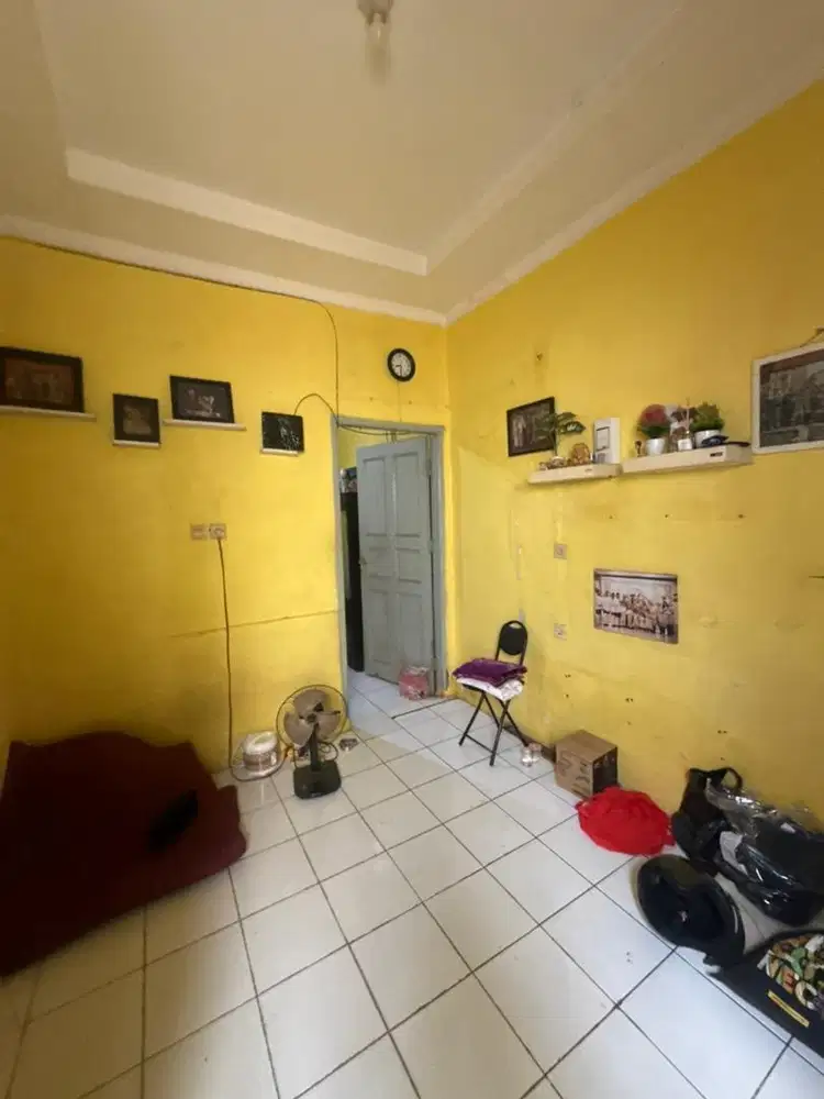 Dijual Rumah Murah, 2 lt lantai, AJB nama sendiri, 250jt nego, jaksel