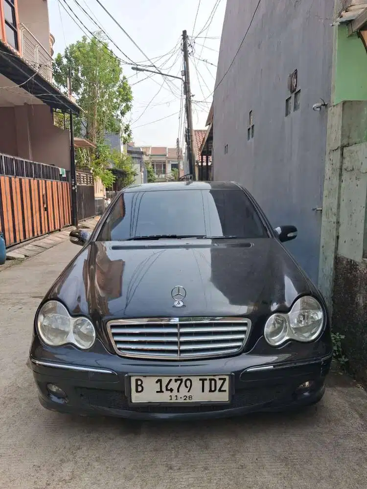 Mercedes-Benz C240 2007 Bensin