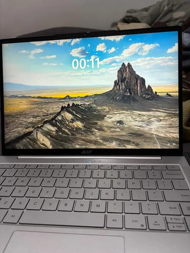 Laptop acer core i3