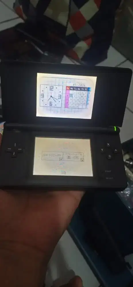 Jual konsol Nintendo DS kondisi fungsi normal minus layar kerut pm