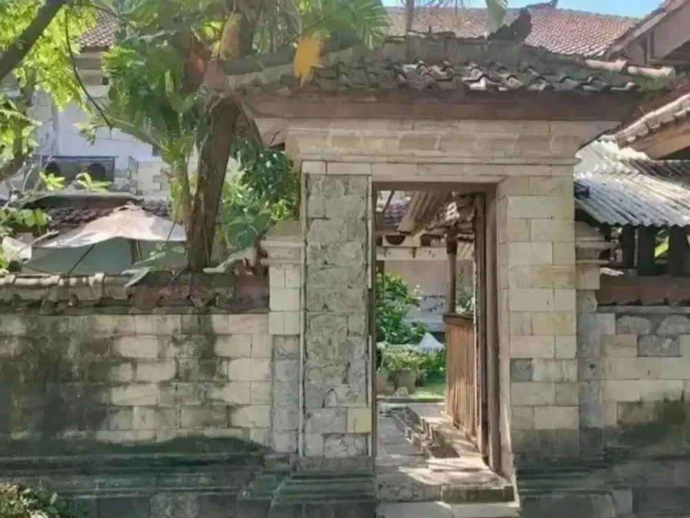 EX-HOTEL 30 KAMAR DI LEGIAN KUTA – SHM, LOKASI STRATEGIS