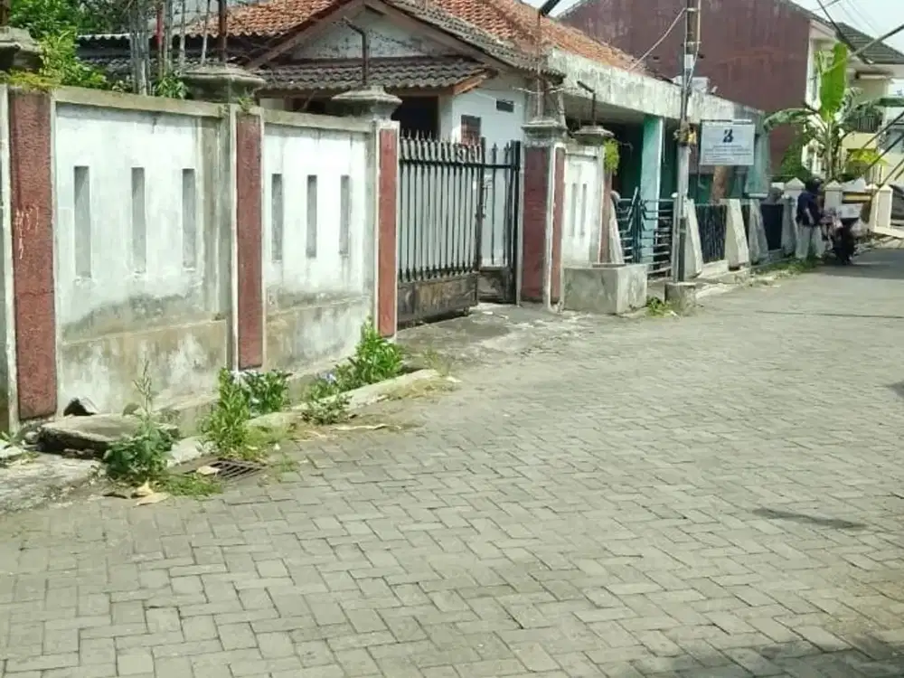 LT 605 LD21 PANDEGA SAWITSARI KOST EKSKLUSIF 21 KT RUMAH INDUK JL KALIURANG KM 6 DEKAT UGM, UNY, UPN, AMIKOM, UII, POGUNG, CONDONGCATUR, GEJAYAN,DERES