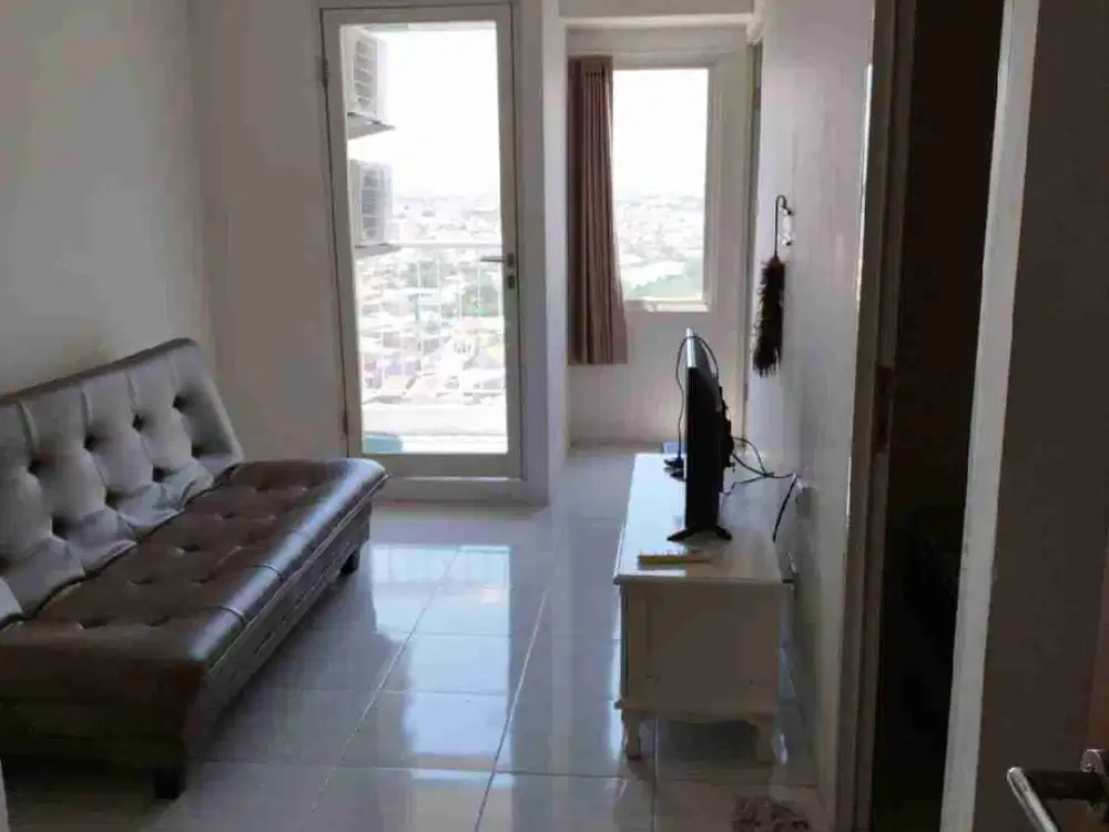 Disewakam Apartemen Puncak CBD Lantai 50 Furnished murah view city