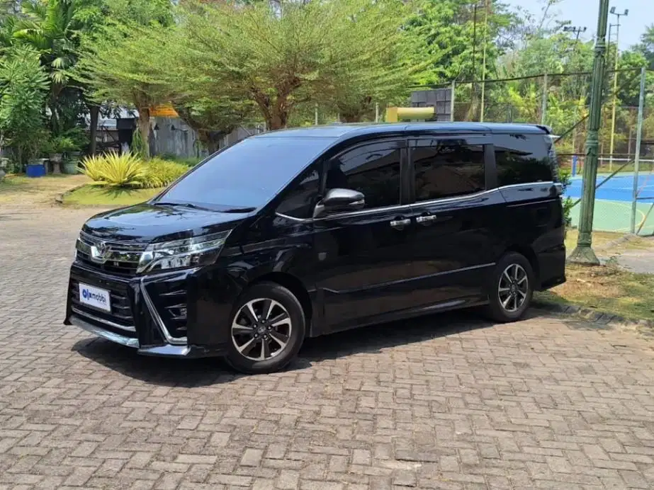 VOXY 2.0 MATIC 2019