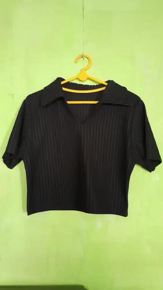 Preloved croptop like a new