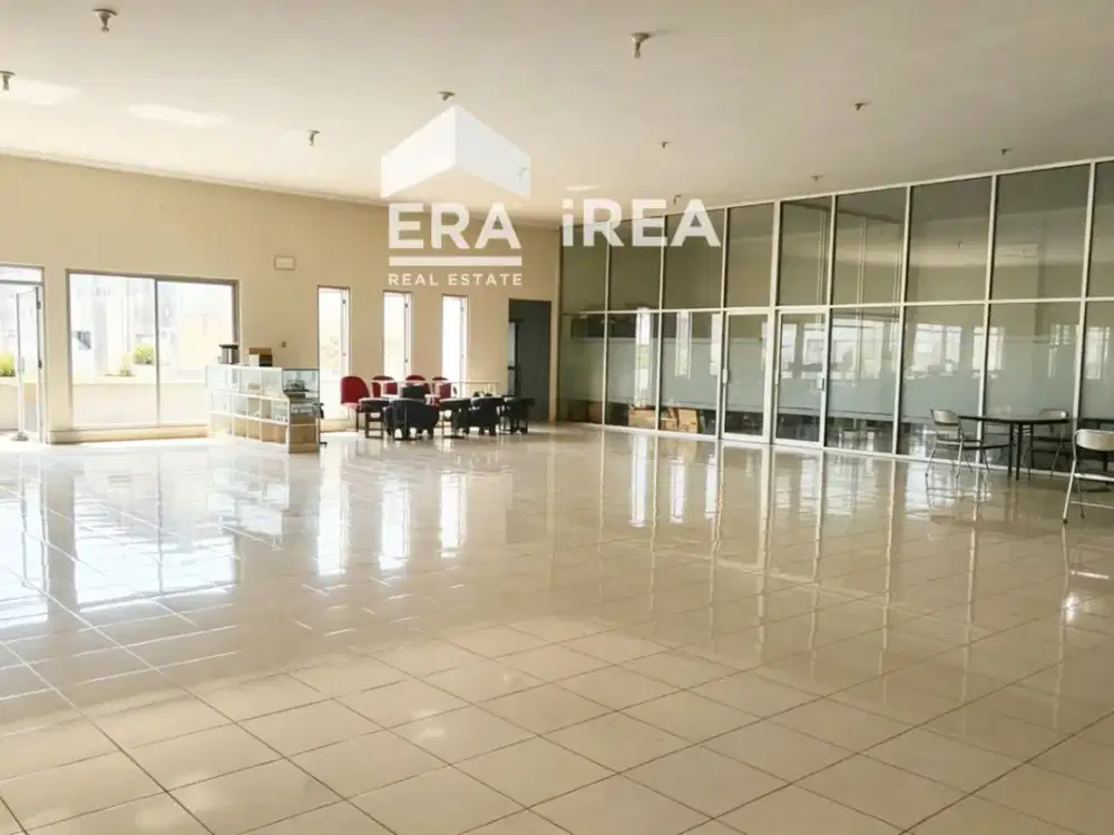 DISEWAKAN RUANG USAHA DI SOLO AREA PASAR KEMBANG DAN SINGOSAREN PLAZA