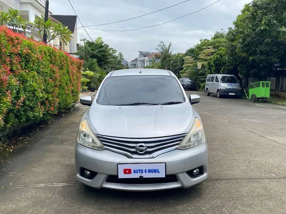 Nissan grand Livina 2013 Bensin
