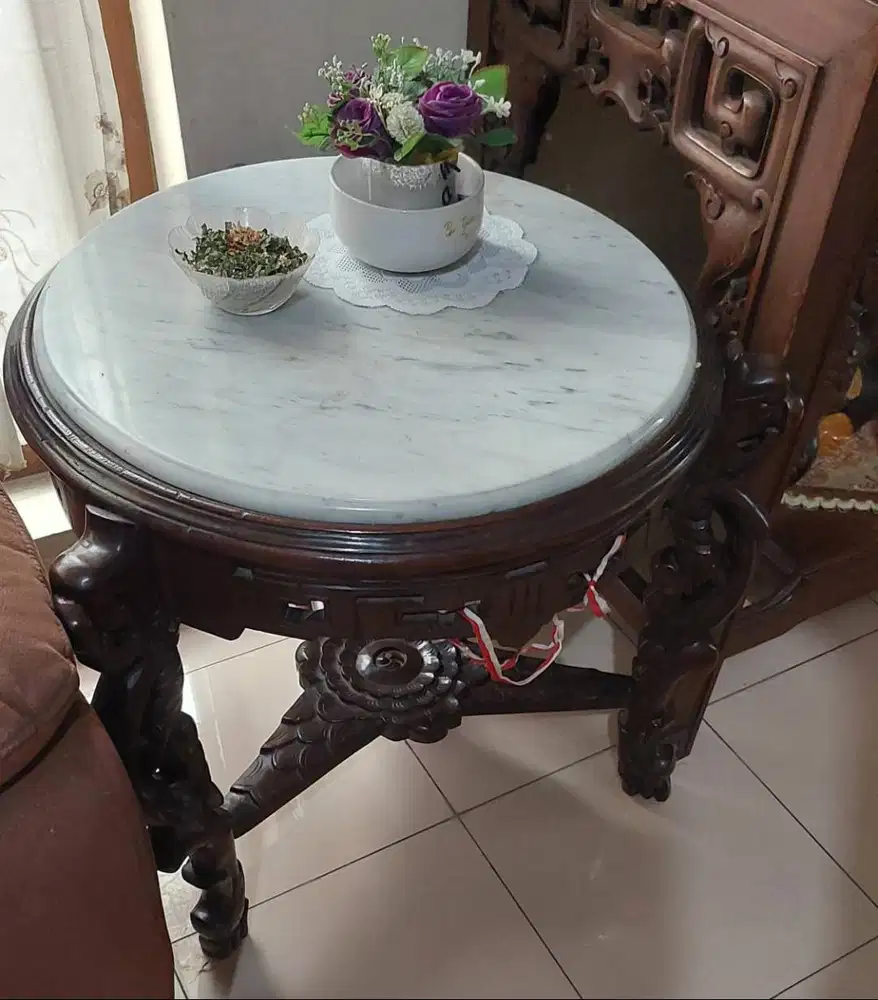 Meja Marmer Cantik