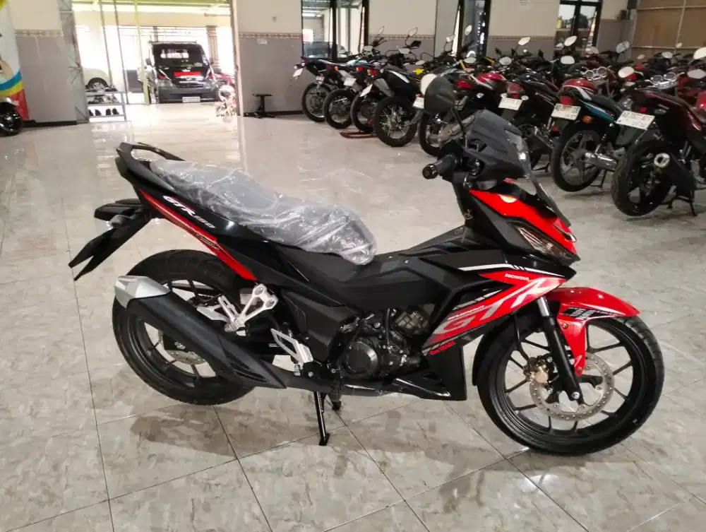 Honda Supra GTR 150 istimewa