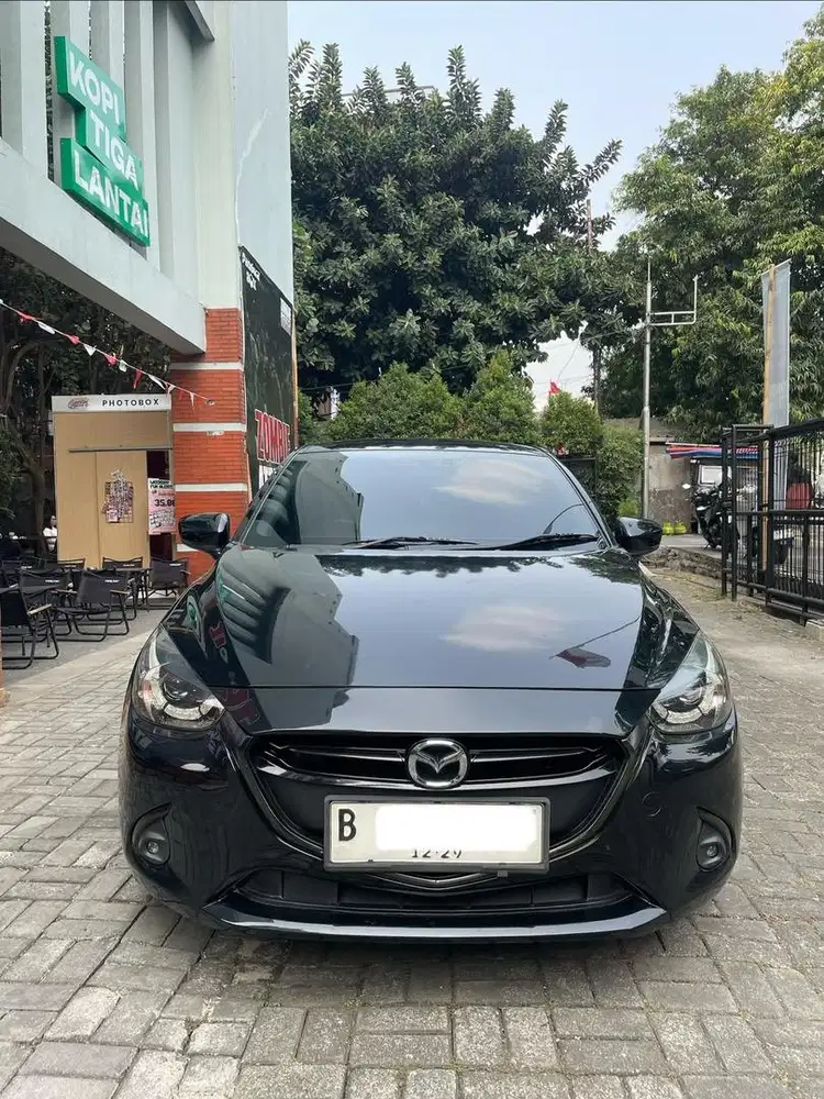 Mazda 2 R 2019 skyactive