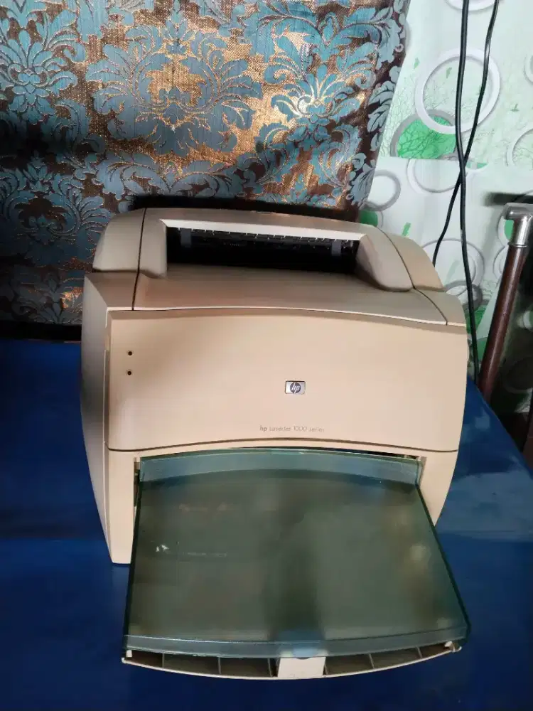 laser jet hp 1000