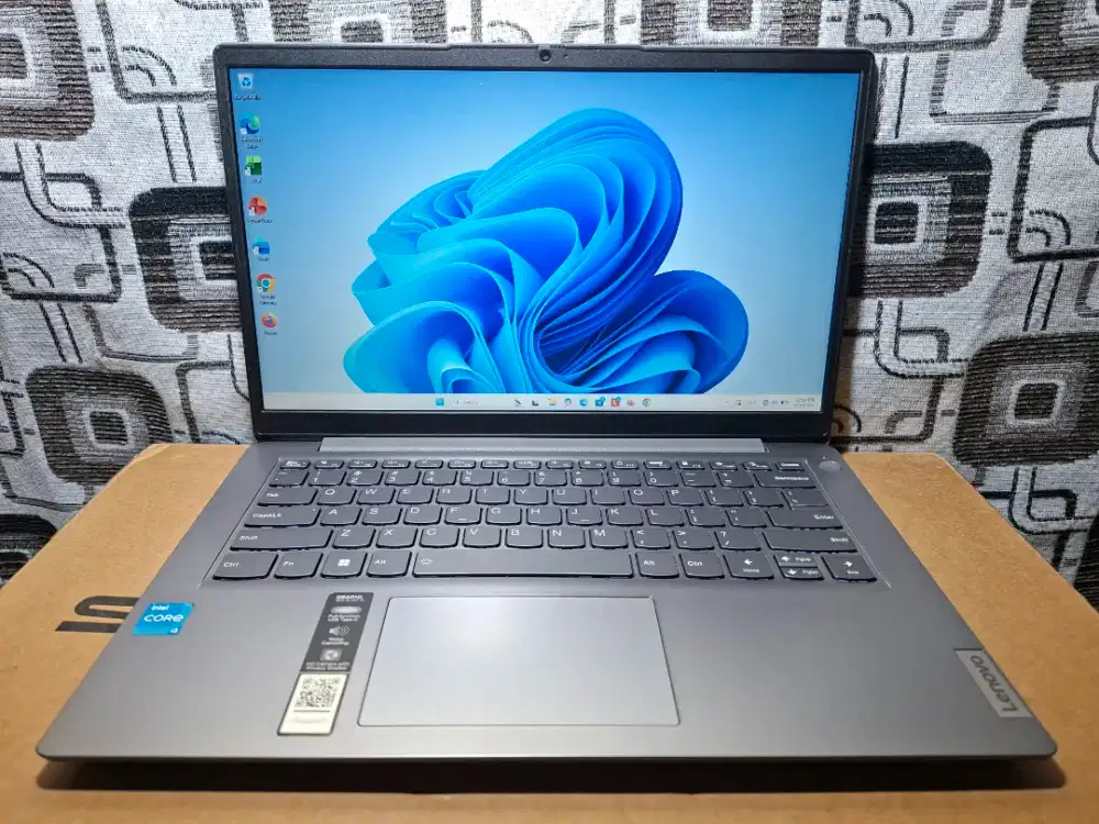 Laptop lenovo ideapad slim 3 Core i3 gen 12 ram 8gb SSD key nyala FHD