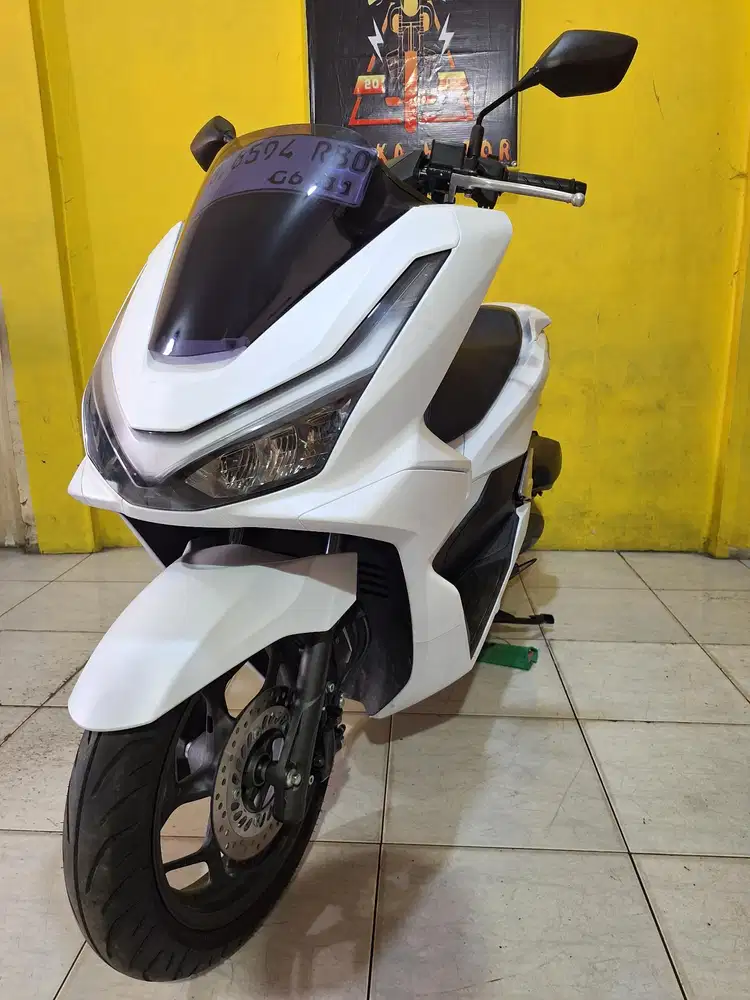 KM 2 RIBUAN HONDA PCX 160 TAHUN 2026 CASH & CREDIT