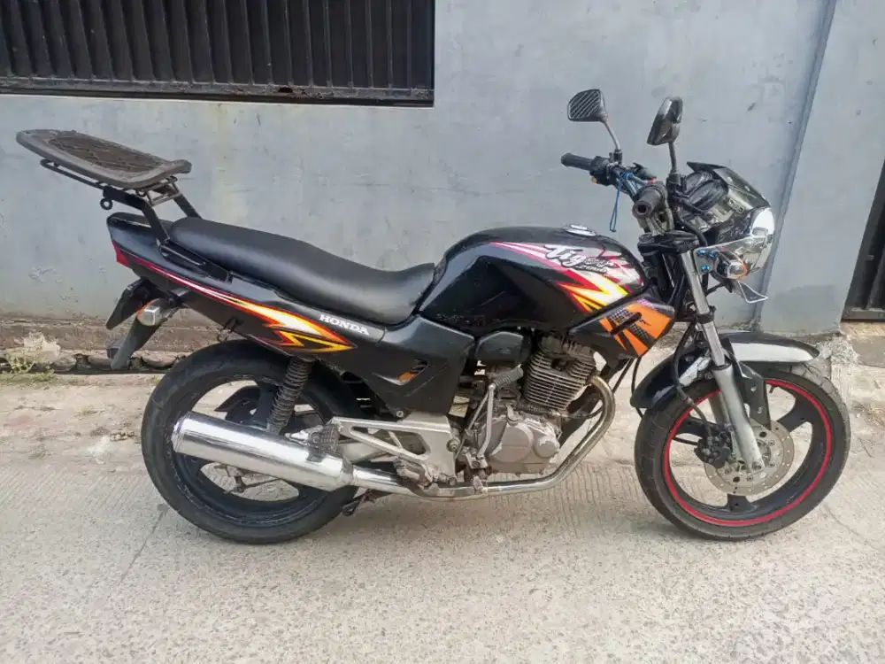 Honda tiger tahun 2005