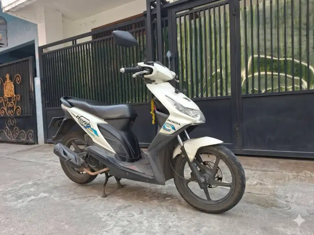 Honda Beat Karburator 2008 Putih