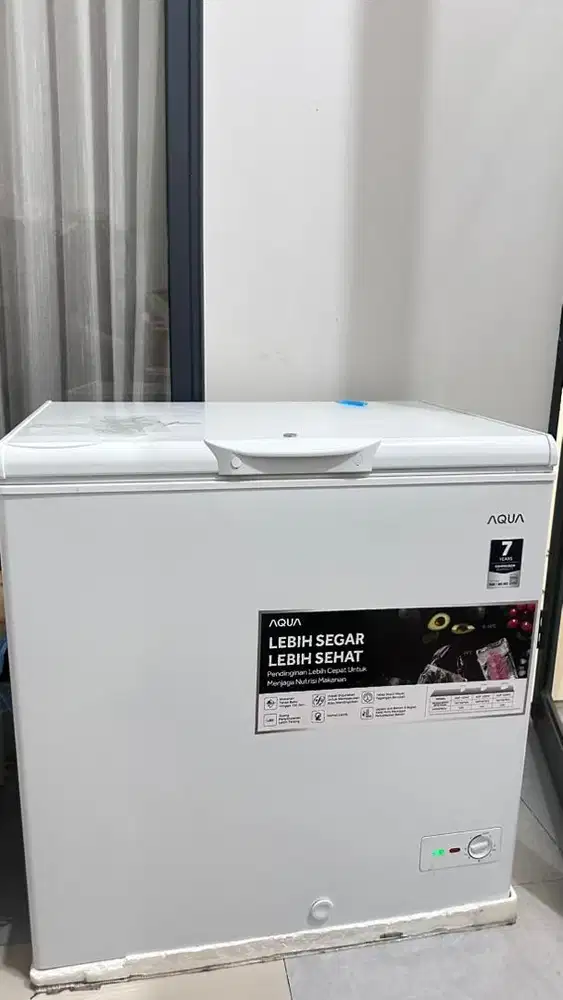 Kulkas freezer box 2Ltr
