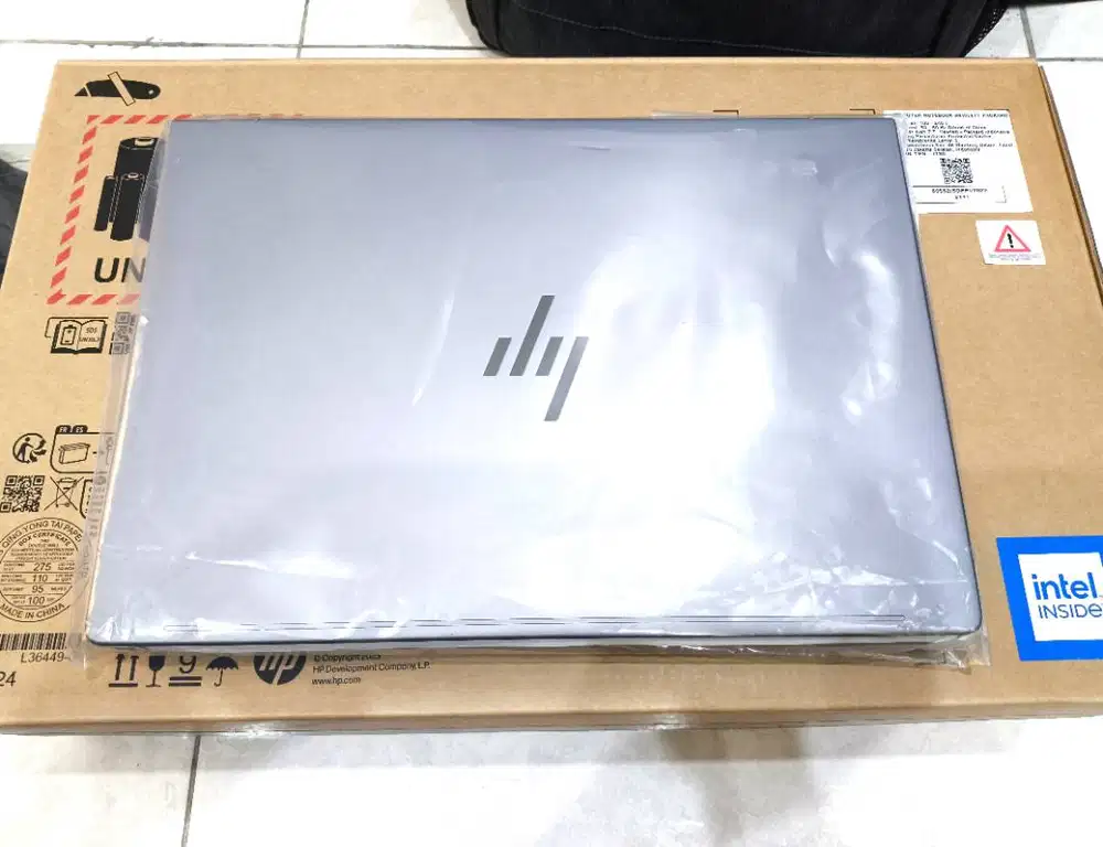 HP ZBook 8 G1i Ultra 7 265H 32GB 1TB Nvidia RTX 500 ADA Garansi BNOB