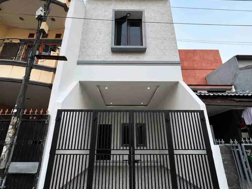Ton - Rumah Tanjung Duren Akses 2 Mobil Brand New