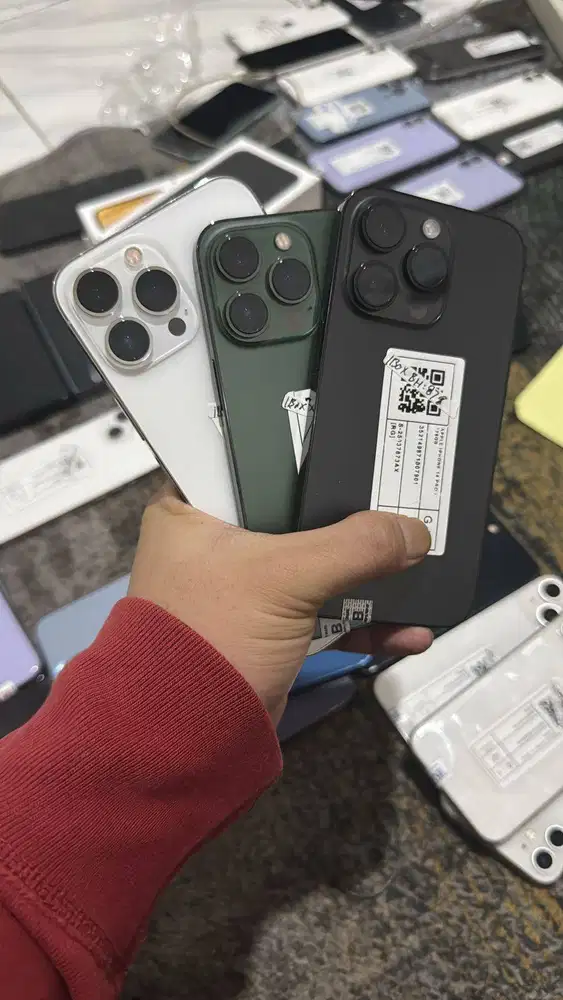 cari iPhone 14 Plus 256GB Yellow Siap Beli