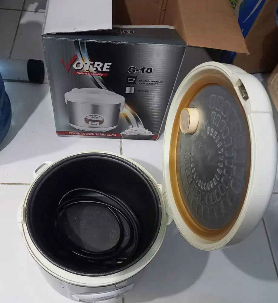 Rice CookerVOTRE/MagicCom,O8I3IO7 55OOO,Kapasitas 1,2 Liter,Normal,NET