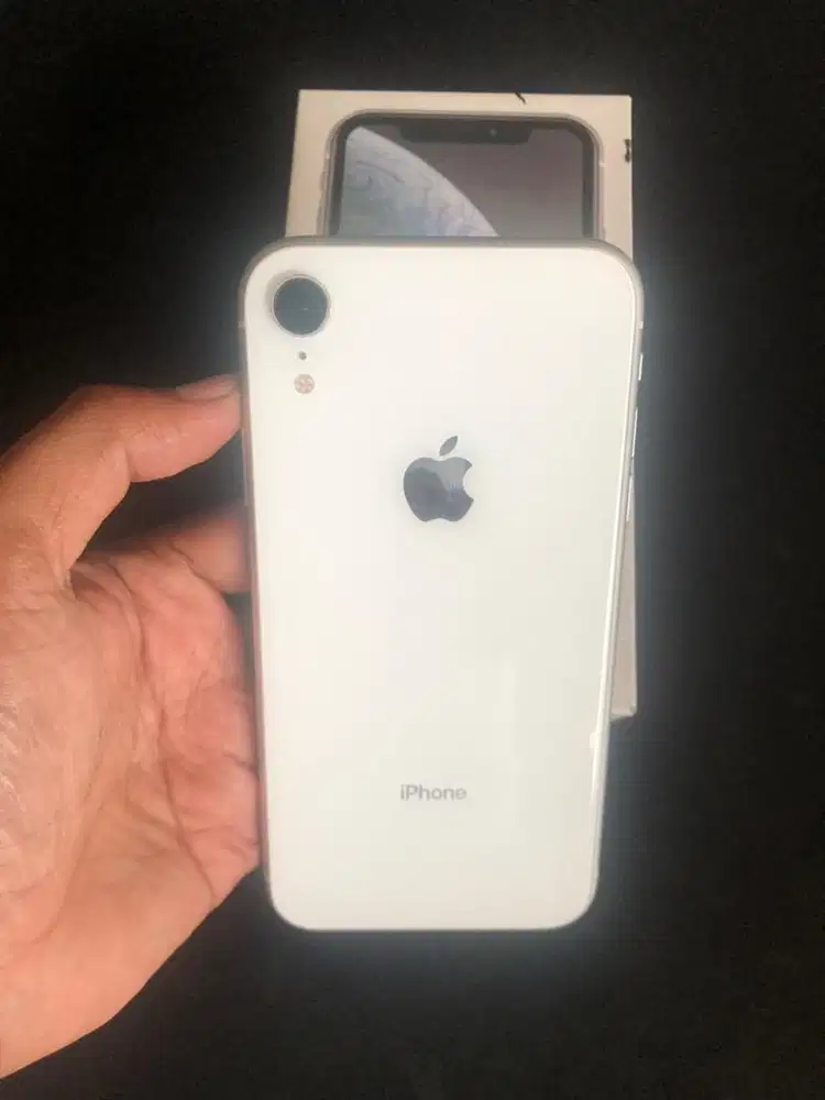 iphone XR 64GB  inter