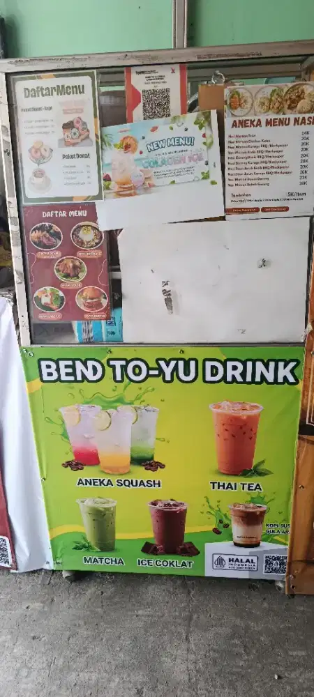 Jual etalase untuk jualan dan frezer 100 liter