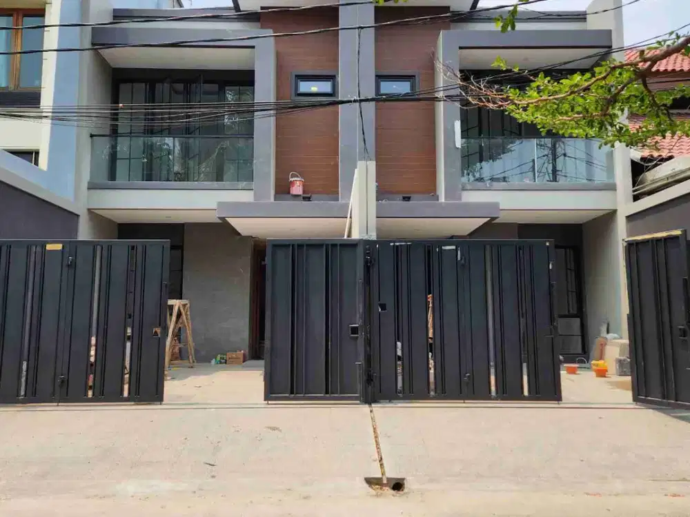 Ton - Rumah Puri Indah Jakarta Barat Brand New Jalan 3 Mobil