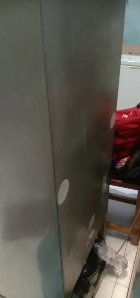 Kulkas 2 pintu merk polytron