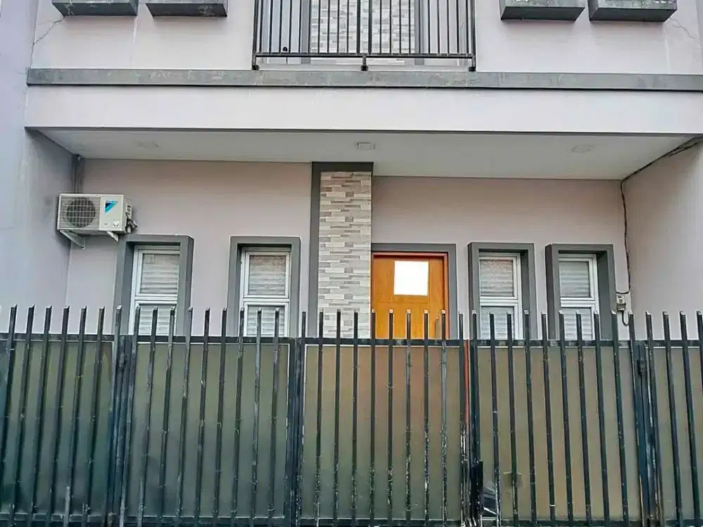 Rumah Bagus di Tebet – Luas, Nyaman & Lokasi Strategis