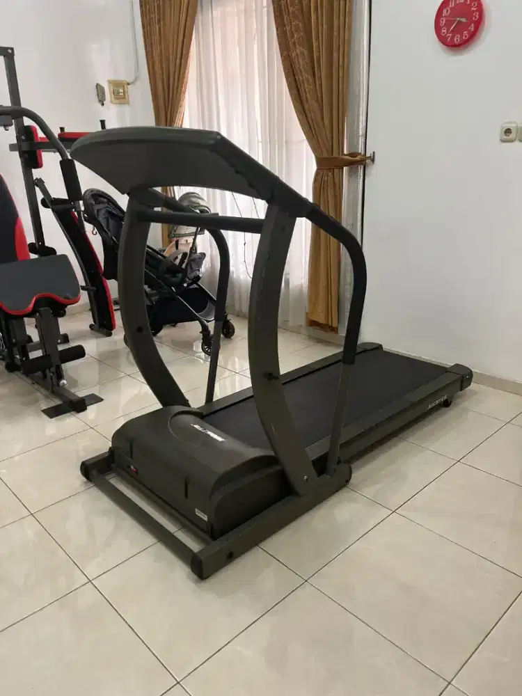 Treadmill Elektrik Richter GW5253i - Model Lama Dinamo Super Badak