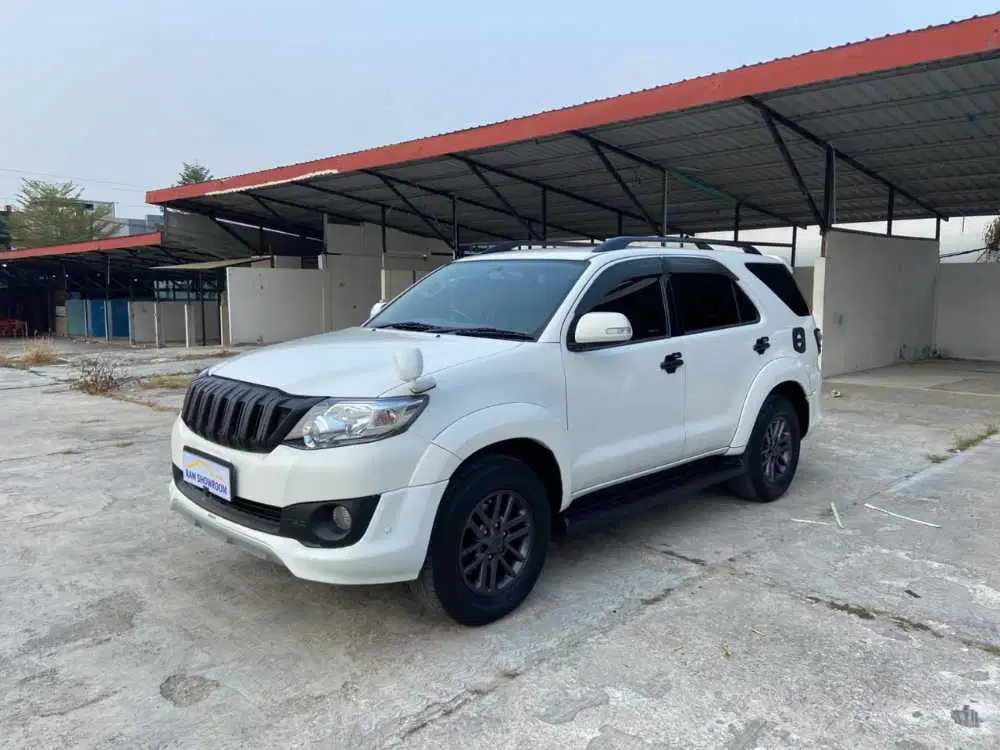 TOYOTA FORTUNER G AT 2013