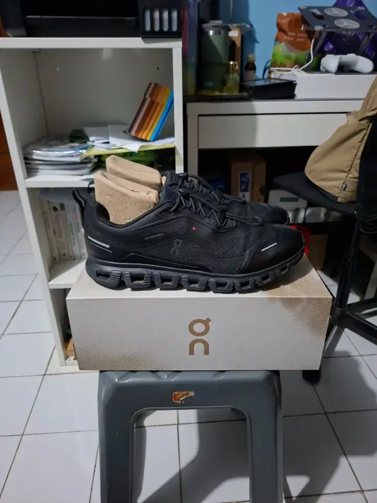 Sepatu On Cloud 6 Geo Waterproff Original - Size 46