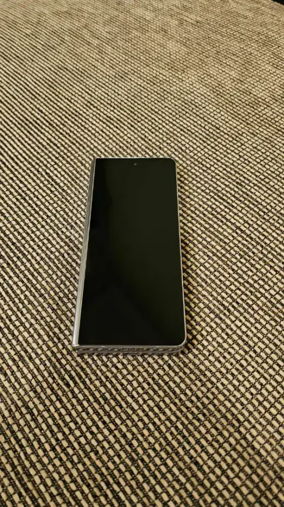 Preloved Samsung Z Fold 5, kondisi sangat bagus, minat plis hub no hp
