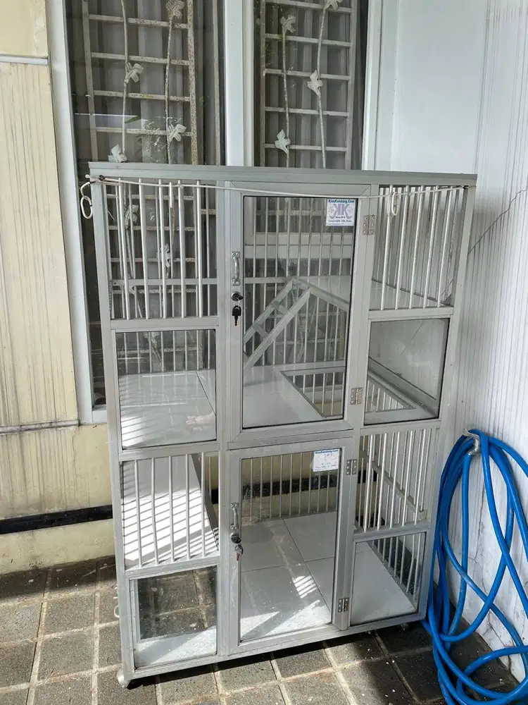 Kandang kucing almnium