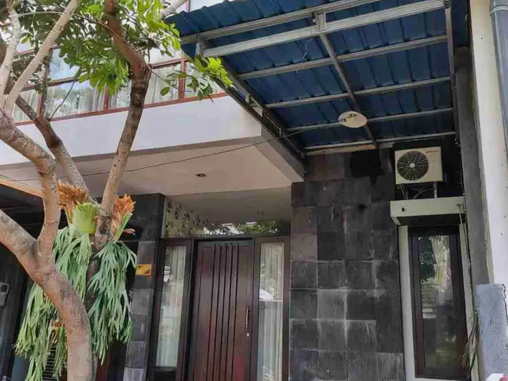 RUMAH MEWAH 2 LANTAI CLUSTER BANYUMANIK