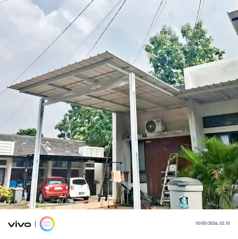 Kanopi baja ringan dan garasi