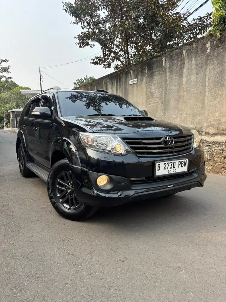 [CASH] Toyota Fortuner Vnt At 2015 Tt Pribadi Garansi Trd Murah diesel
