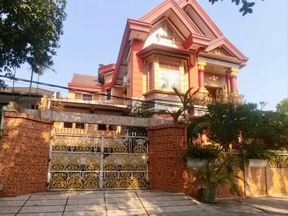 Dijual Rumah Besar 2 Lantai di Jatiwaringin Asri, Pondok Gede, Bekasi