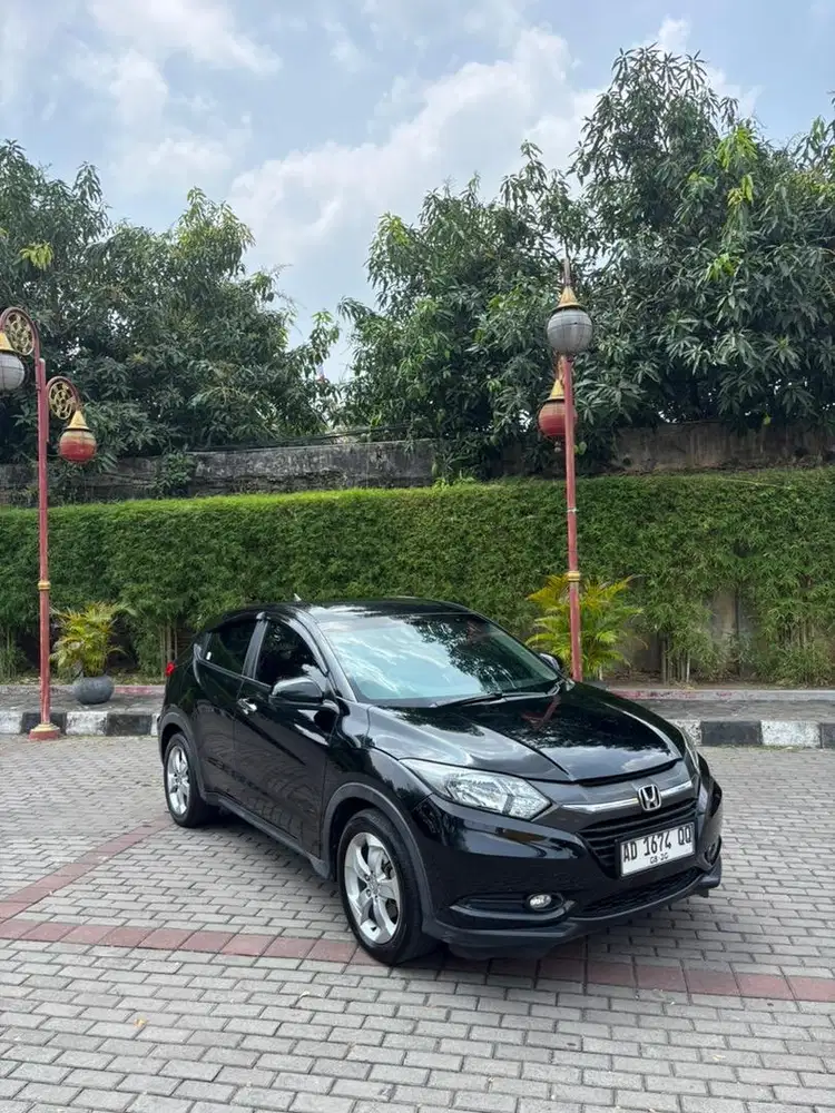 jual mobil hrv tipe E 2015