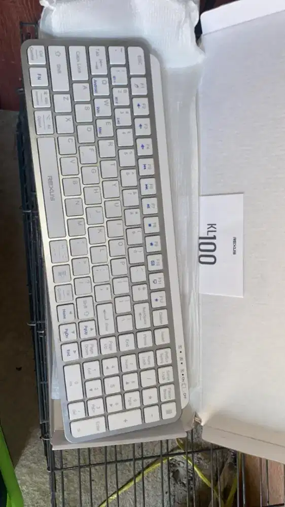 Keyboard Bluetooth